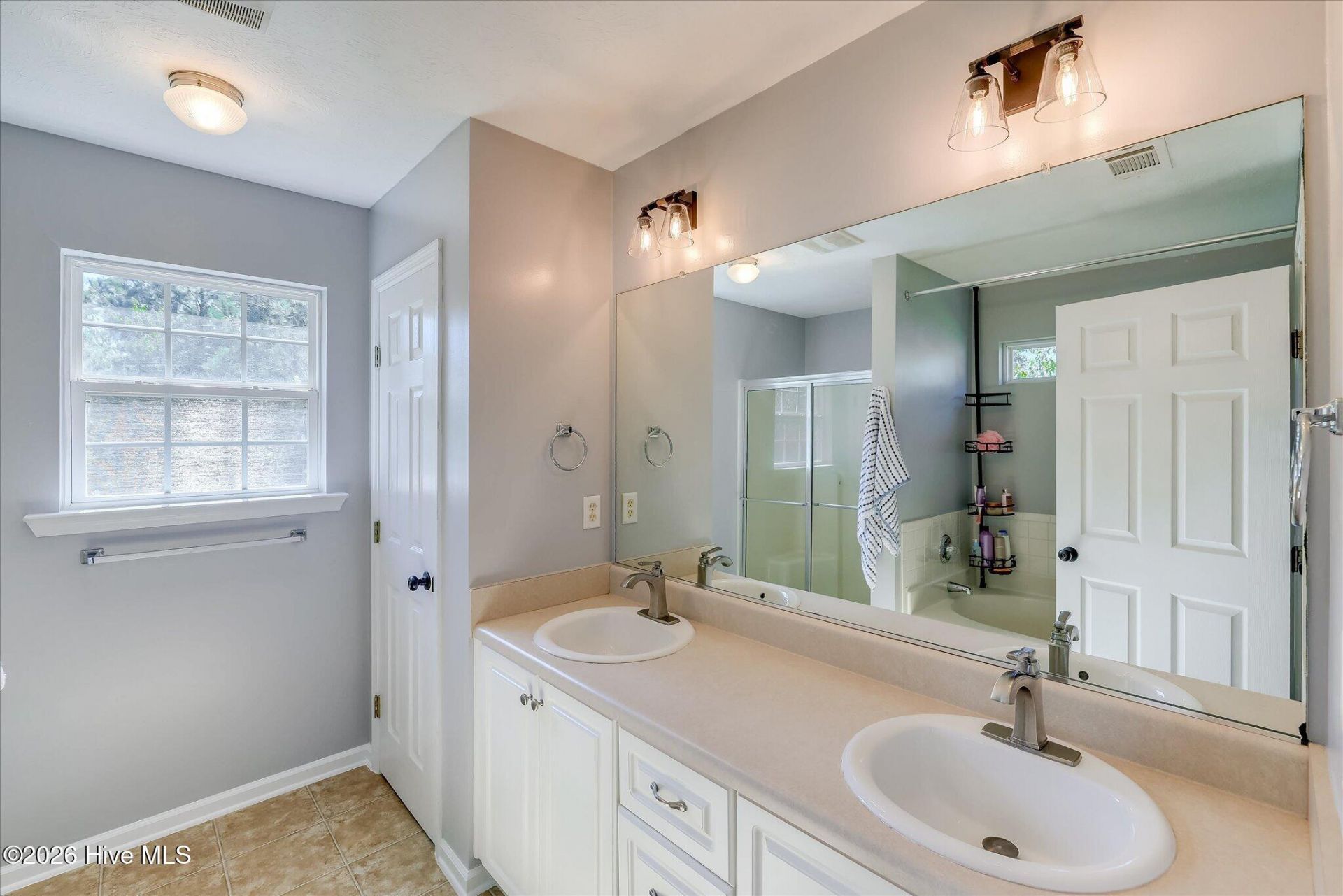 1138 Oxpens Road Photo 26