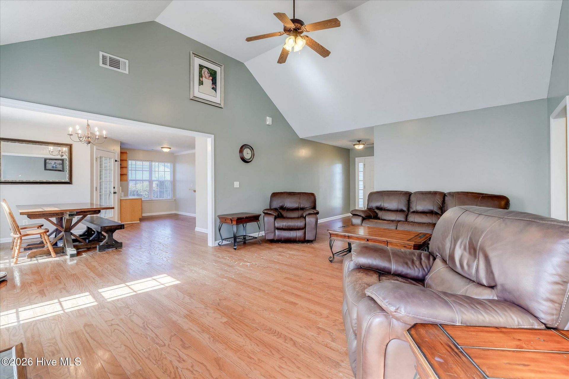 1138 Oxpens Road Photo 3