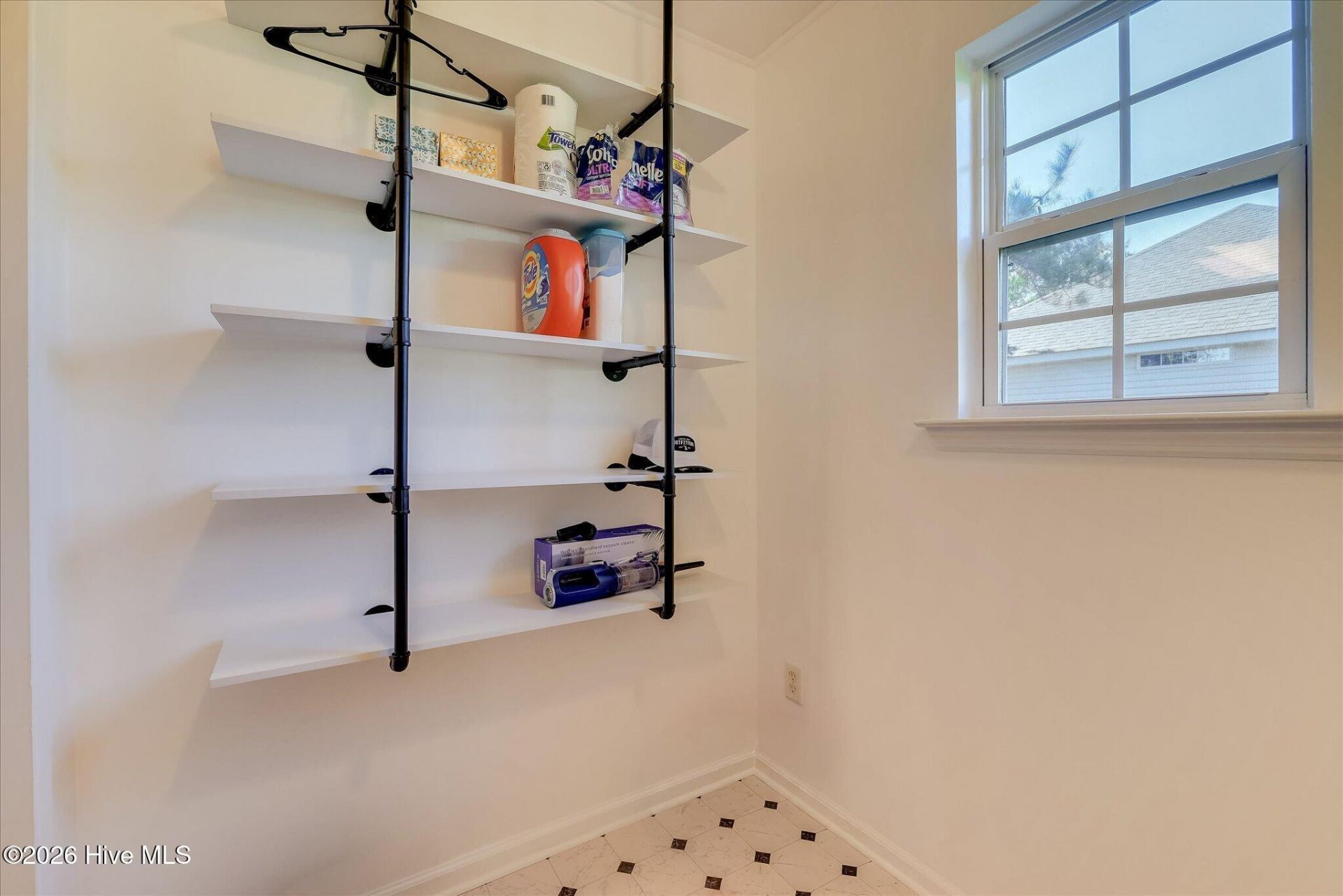 1138 Oxpens Road Photo 39