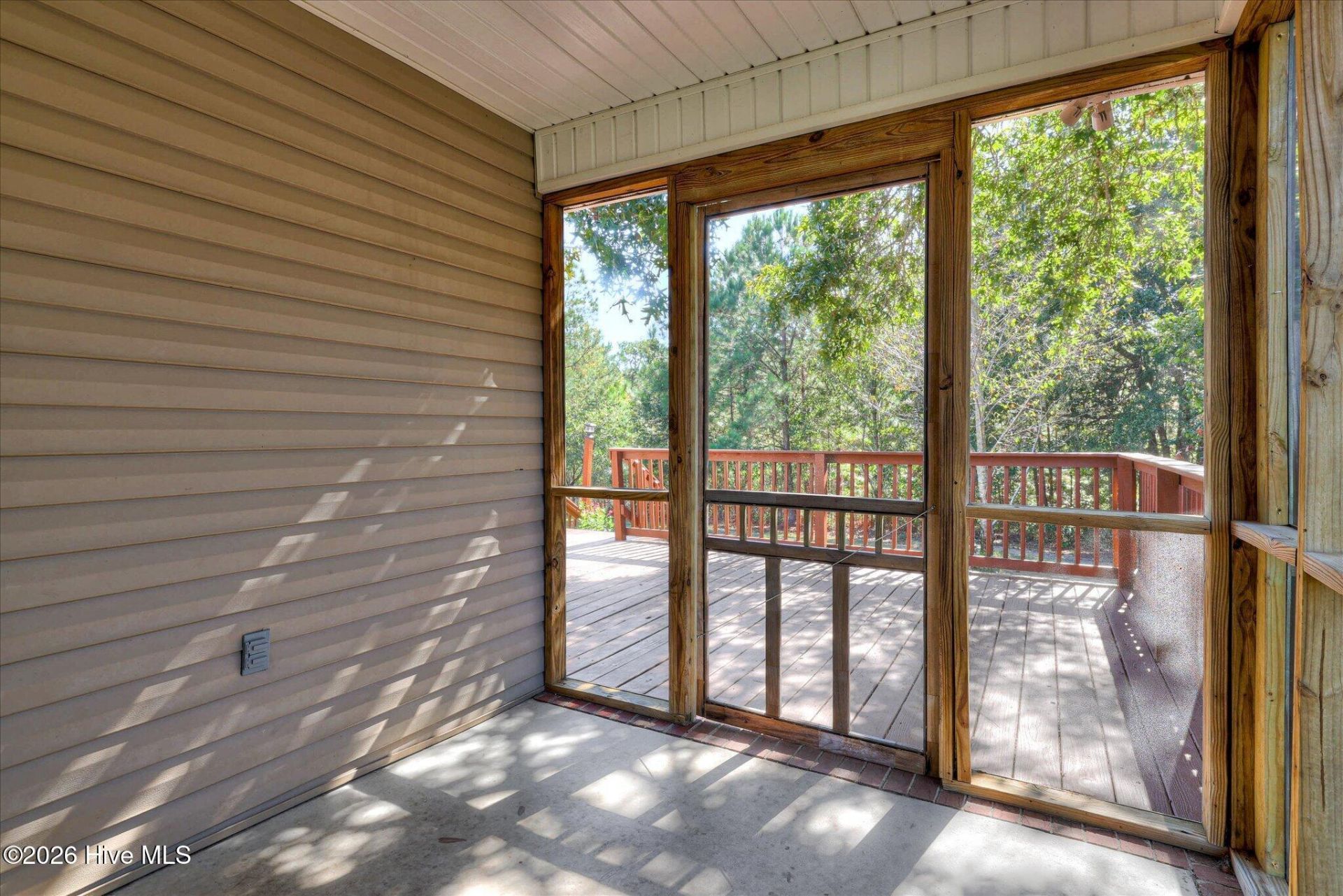 1138 Oxpens Road Photo 40