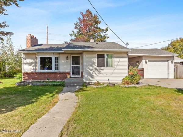 8111 E Knox Ave , Spokane Valley, WA 99212