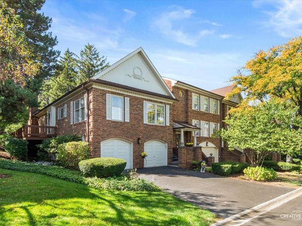 843 Seminary Circle , Glen Ellyn, IL 60137