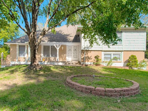14616 E 43rd Street, Independence, MO 64055
