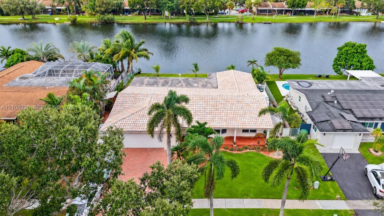 11031 NW 22nd St, Pembroke Pines, FL 33026 Photo