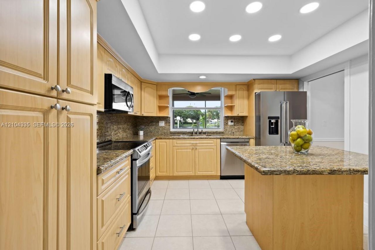 11031 NW 22nd St, Pembroke Pines, FL 33026 Photo