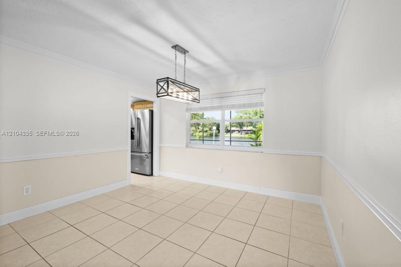 11031 NW 22nd St, Pembroke Pines, FL 33026 Photo