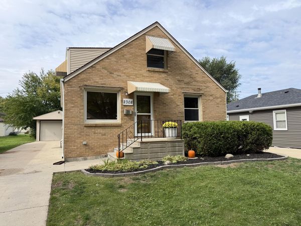 2308 West Lawn Ave, Racine, WI 53405