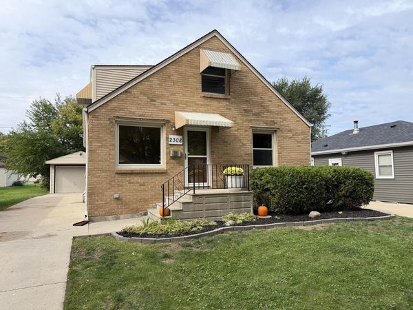 2308 West Lawn AVENUE, Racine, WI 53405