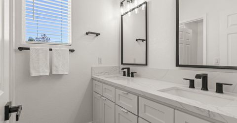 10566 Eagle Falls Way, Reno, NV 89521 Photo