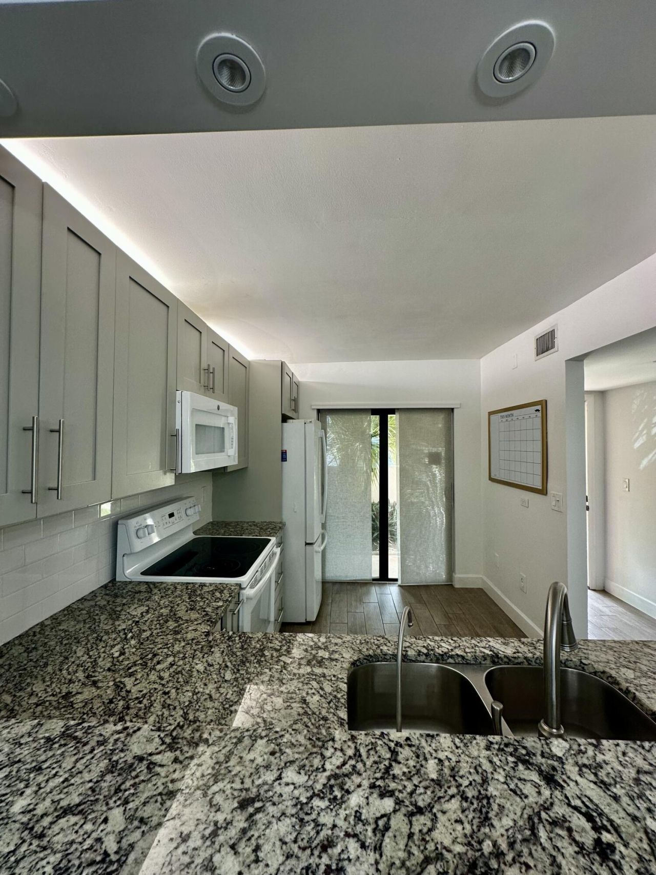 351 Club Circle, Unit 108, Boca Raton, FL 33487 Photo