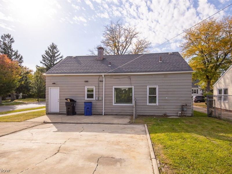 3991 Wendy Drive, Cleveland, OH 44122 Photo 19