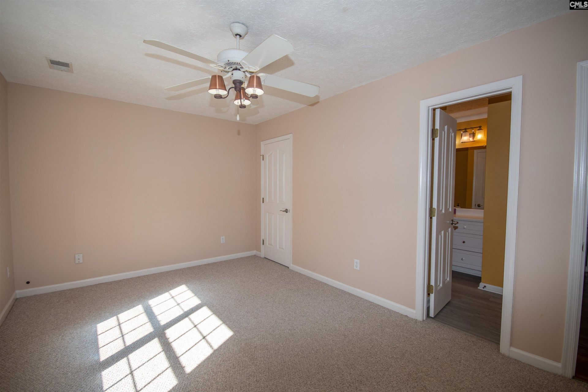 138 Erica Court  Photo 37