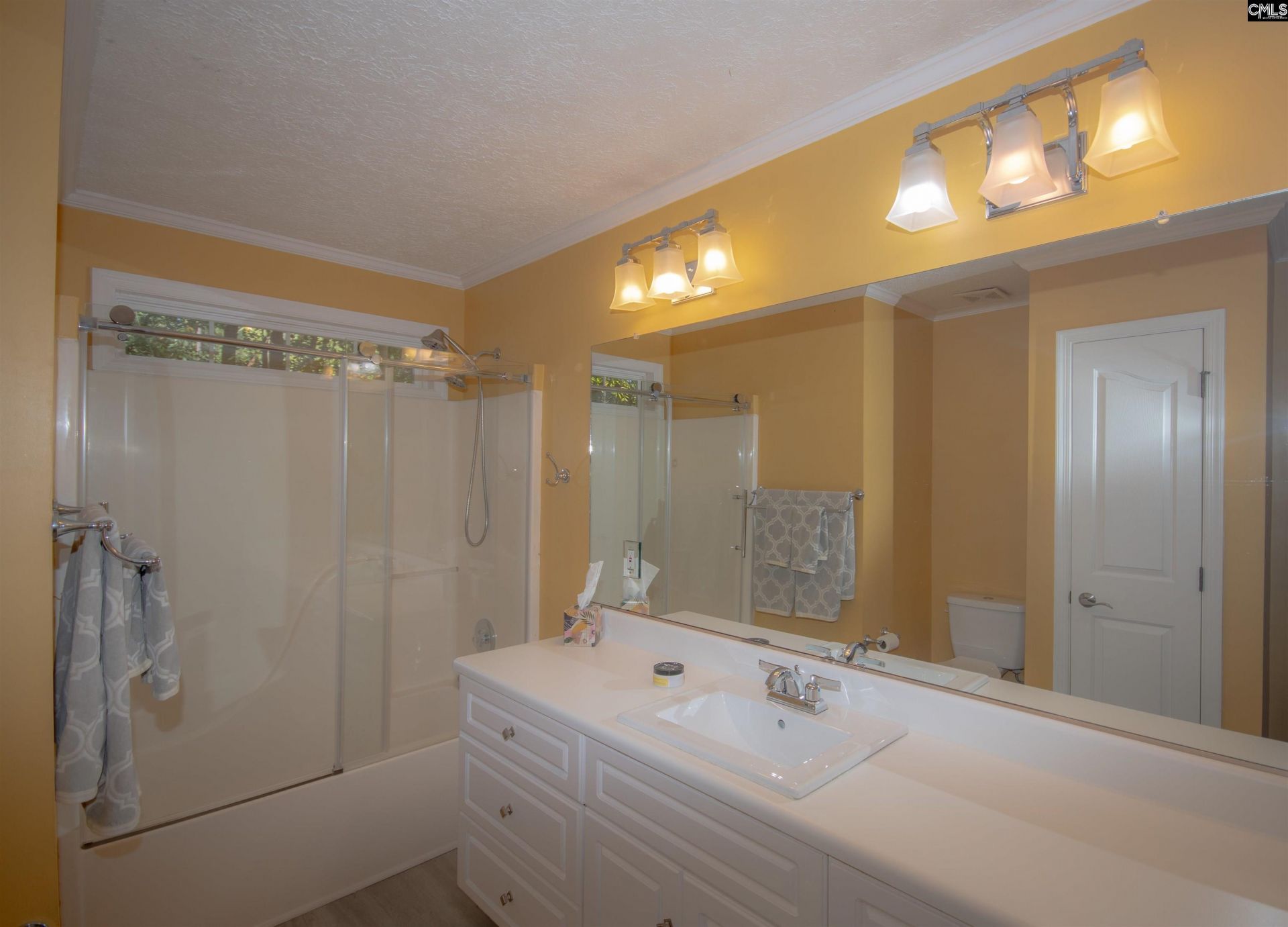 138 Erica Court  Photo 43