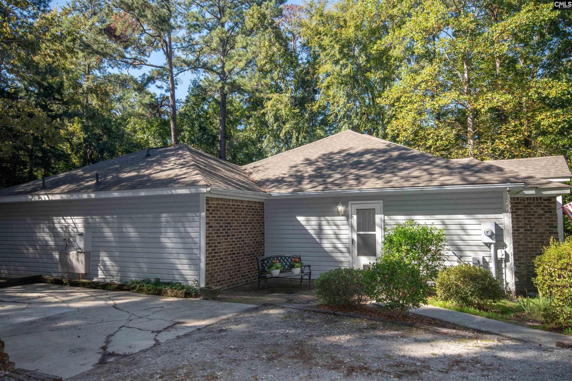 138 Erica Court  Photo 7