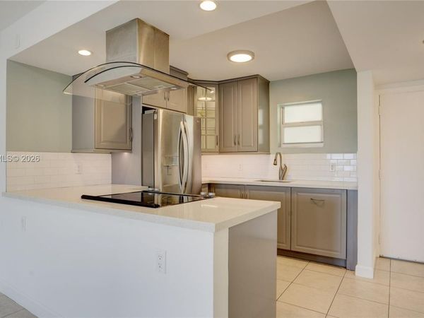 10300 Coral Way, Unit C31, Miami, FL 33165