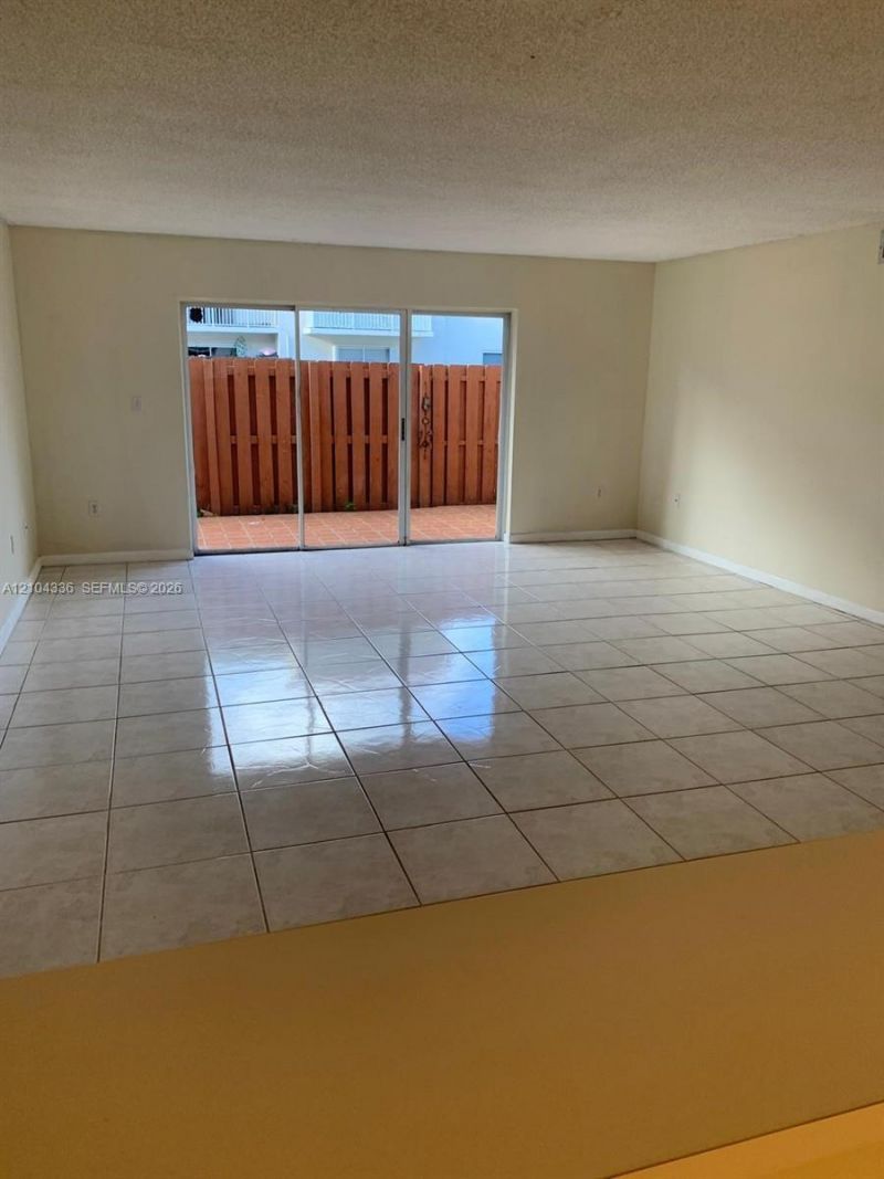 14901 SW 80th St , Unit 111, Miami, FL 33193 Photo
