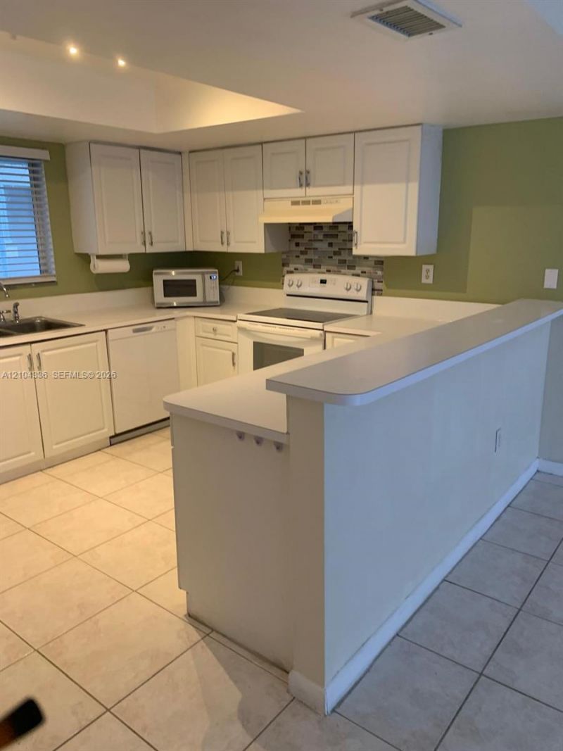 14901 SW 80th St , Unit 111, Miami, FL 33193 Photo