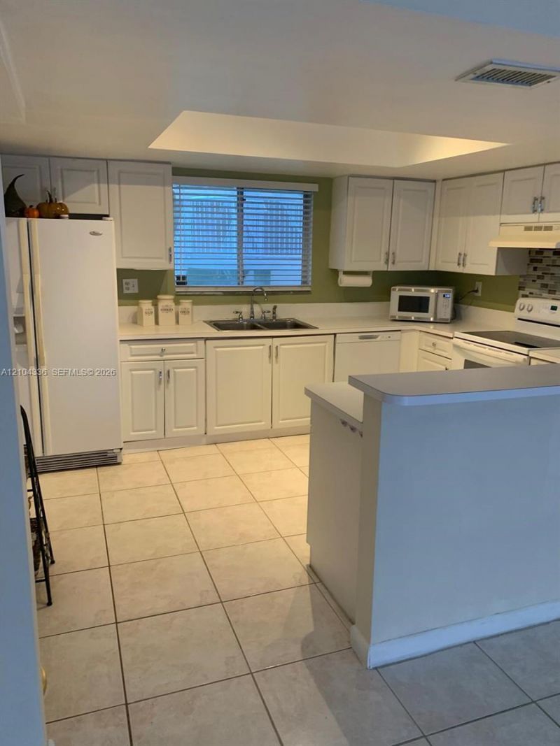 14901 SW 80th St , Unit 111, Miami, FL 33193 Photo