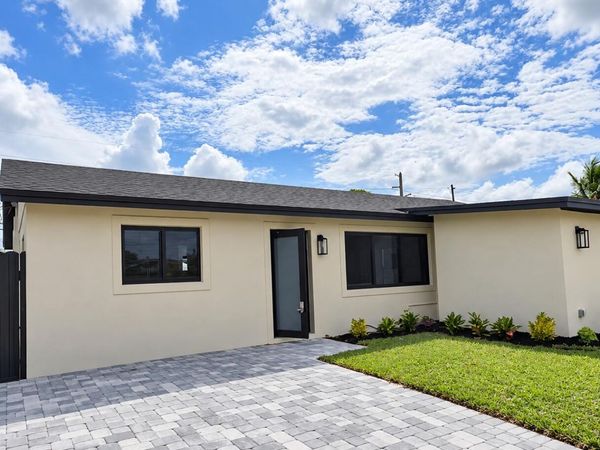 4922 ROYAL S, West Palm Beach, FL 33415