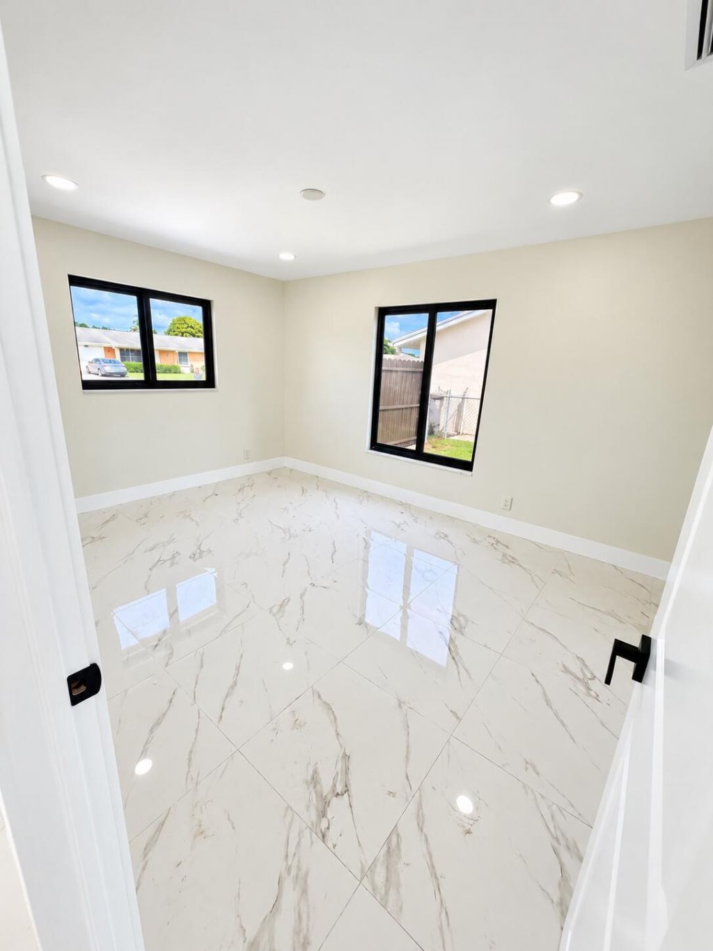 4922 Royal S, West Palm Beach, FL 33415 Photo
