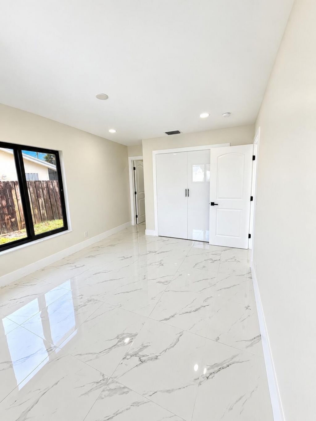 4922 Royal S, West Palm Beach, FL 33415 Photo