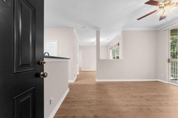 1600 Long Grove Drive photo 4
