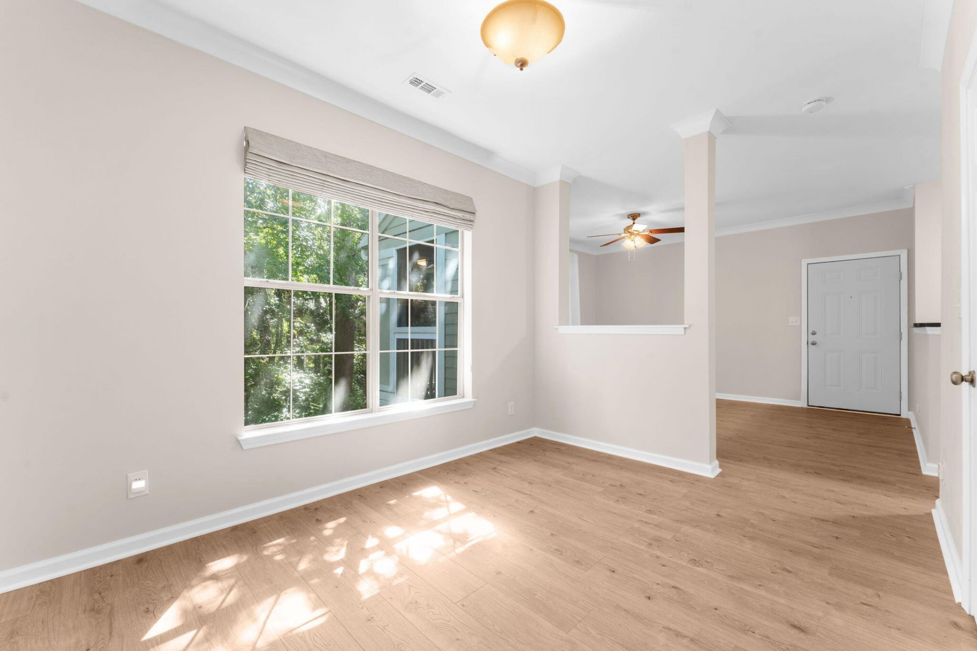 1600 Long Grove Drive Photo 22