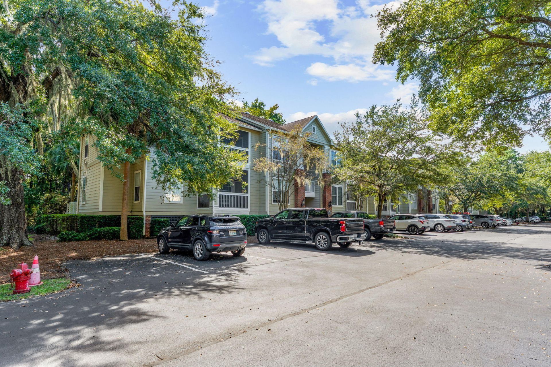 1600 Long Grove Drive Photo 35