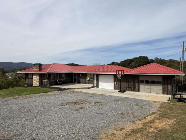 43 Gwendolyn Drive, Elkins, WV 26241