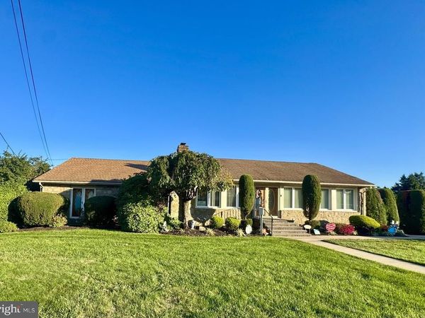 1000 WELSH ROAD, PHILADELPHIA, PA 19115