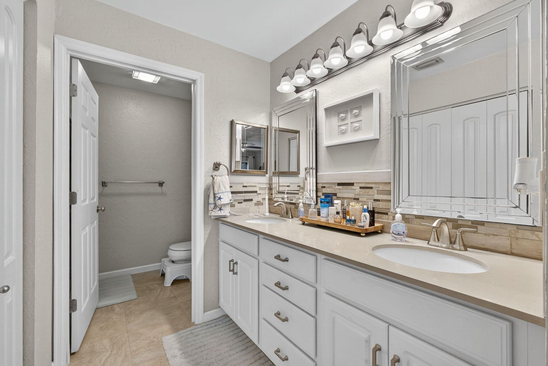 406 Harbour Pointe Way, Greenacres, FL 33413 Photo