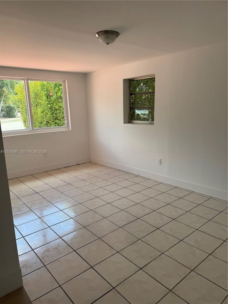 6473 SW 25th St , Miami, FL 33155 Photo