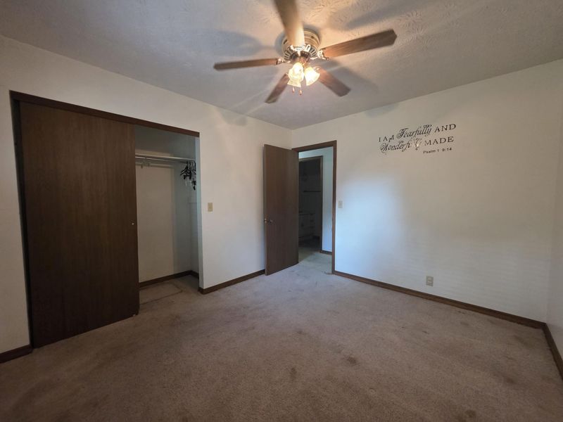902 Royal Oak Drive, Saint Marys, OH 45885 Photo 8