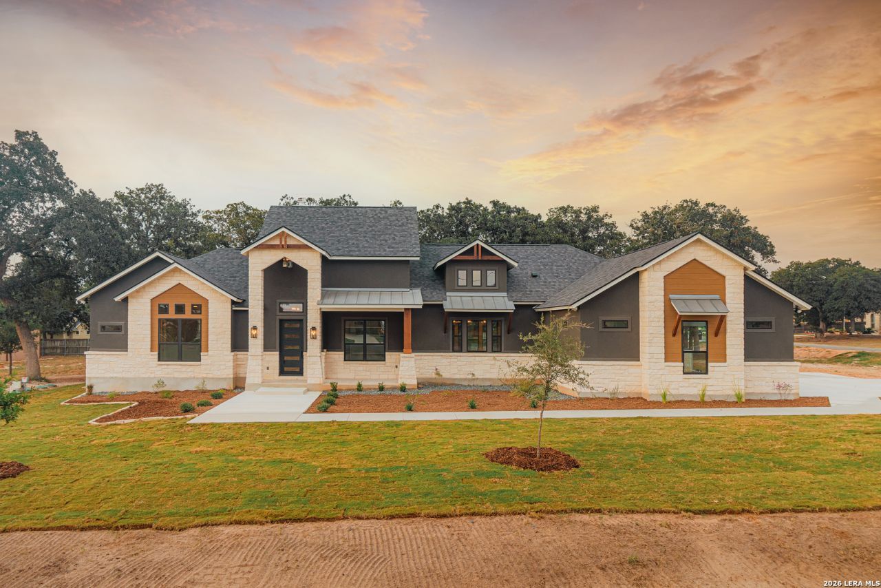108 Bucks Lane, La Vernia, TX 78121 Main Photo