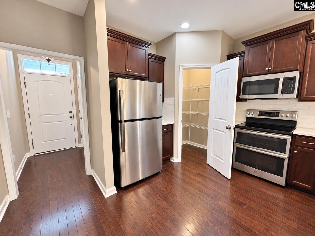 280 Liberty Ridge Drive  Photo 4