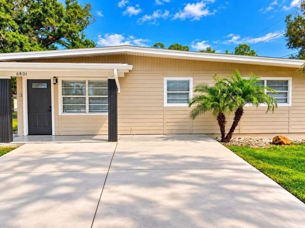6801 N CLEARVIEW AVENUE , TAMPA, FL 33614