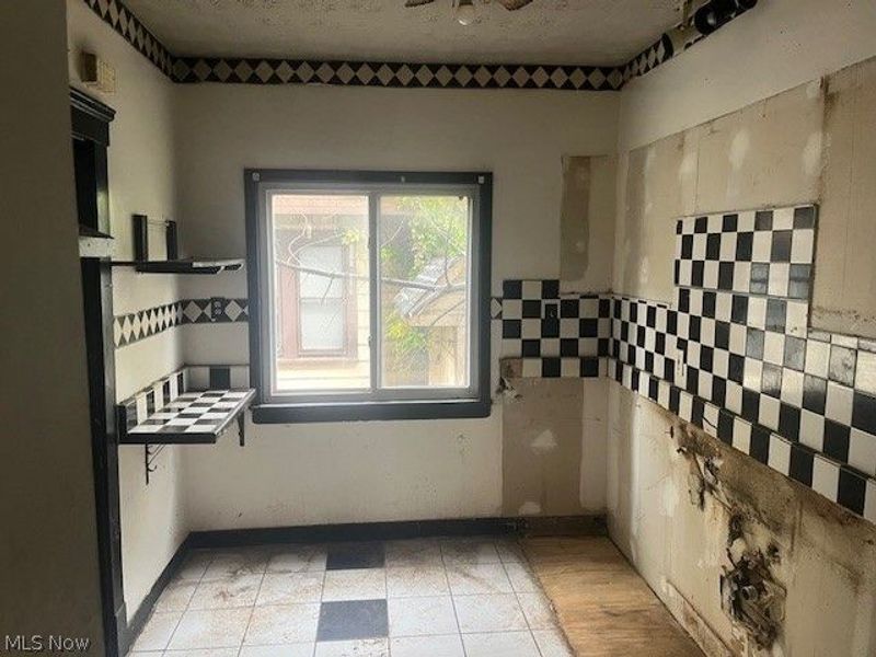1041 E 147th Street, Cleveland, OH 44110 Photo 5