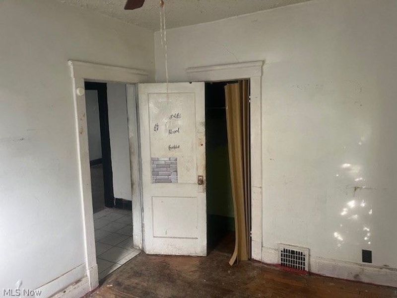 1041 E 147th Street, Cleveland, OH 44110 Photo 8