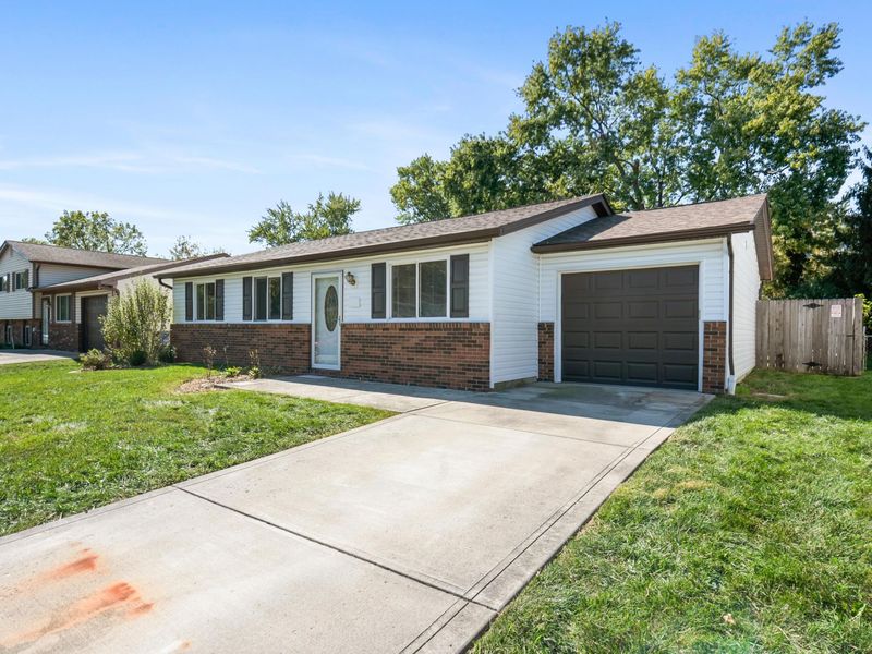 4751 Larkin Drive, Columbus, OH 43231 Photo 2