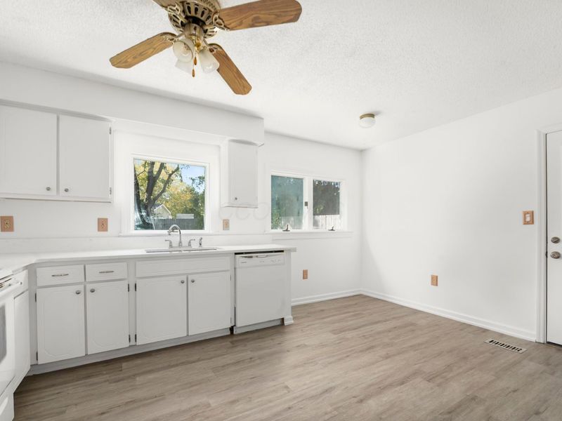 4751 Larkin Drive, Columbus, OH 43231 Photo 7