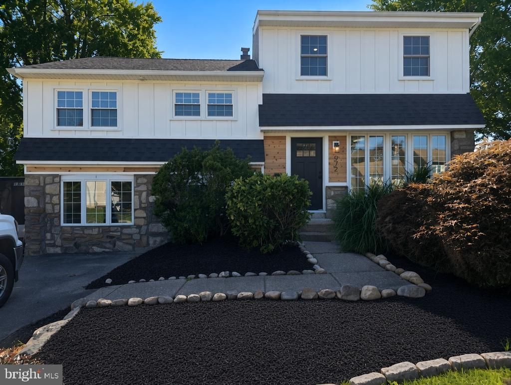 972 WINDSOR ROAD , WARMINSTER, PA 18974