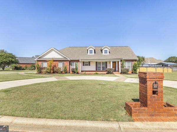 256 Ellicott Drive, Warner Robins, GA 31088