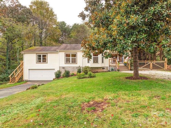 5 Parkway Creek Drive, Asheville, NC 28803