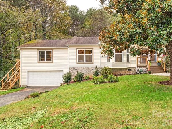 5 Parkway Creek Drive, Asheville, NC 28803