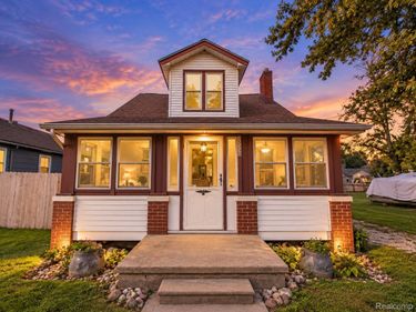 35330 Lake Drive, Brownstown Township, Mi 48173
