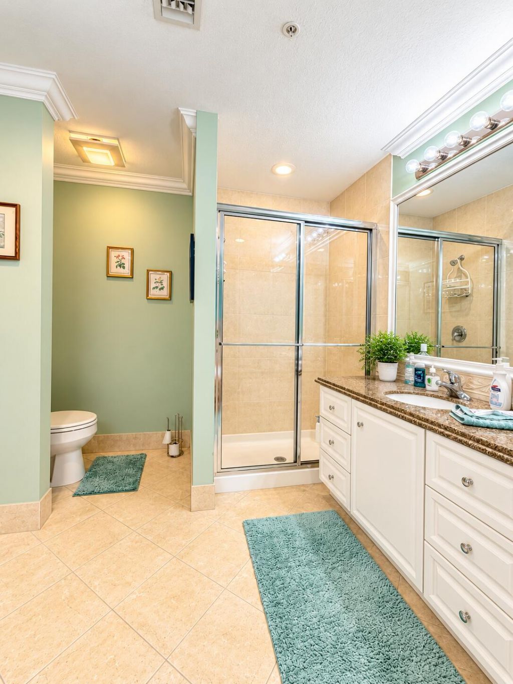 2 Harbour Isle Drive E, Unit 101, Fort Pierce, FL 34949 Photo