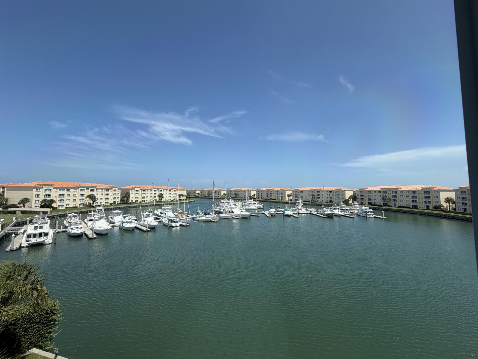 2 Harbour Isle Drive E, Unit 101, Fort Pierce, FL 34949 Photo