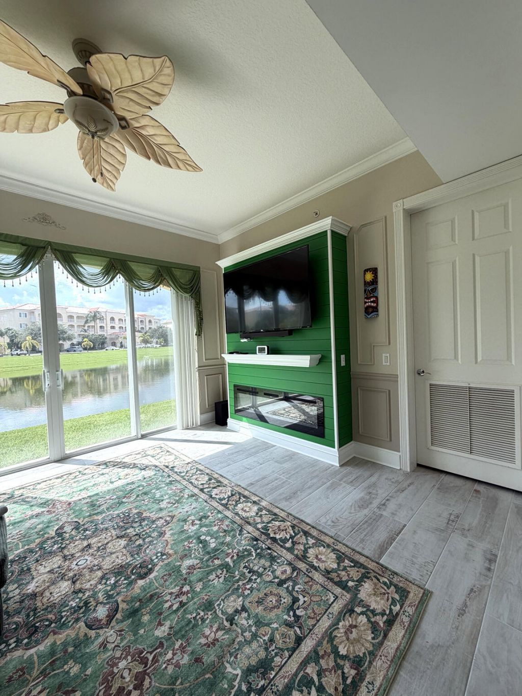 2 Harbour Isle Drive E, Unit 101, Fort Pierce, FL 34949 Photo