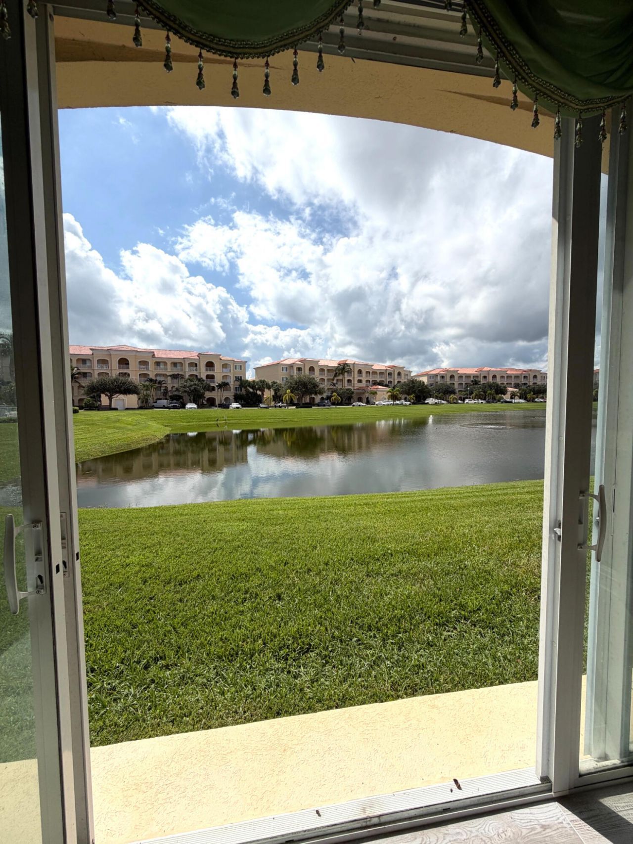 2 Harbour Isle Drive E, Unit 101, Fort Pierce, FL 34949 Photo