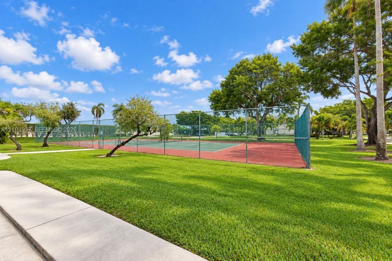 9767 W Mcnab Rd, Unit 215, Tamarac, FL 33321 Photo